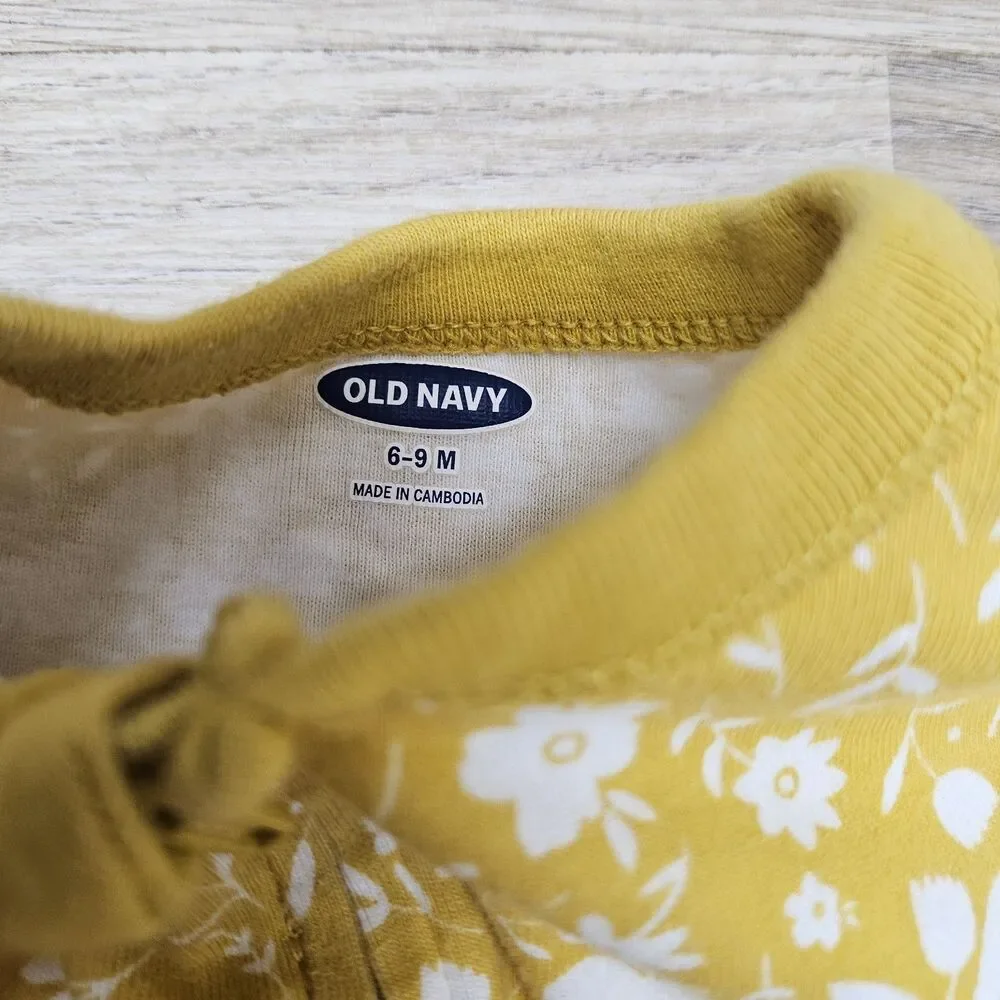 Old Navy Baby Girl Yellow Footie Pajamas Size 6-9 Months